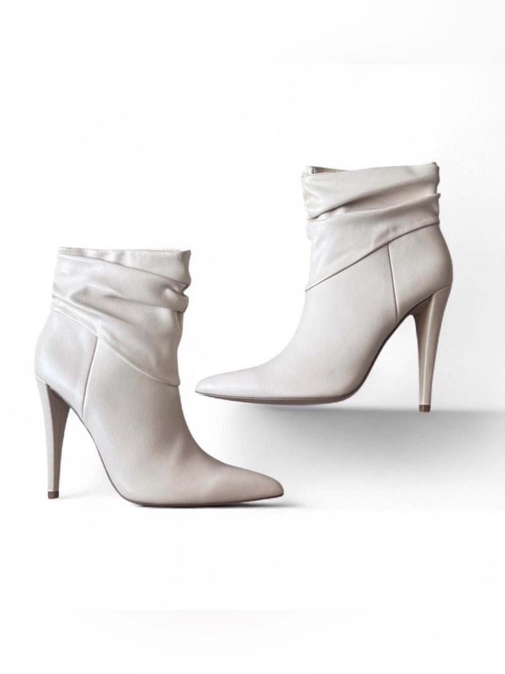 ShoeDazzle “Alyssa” White Slouchy Stiletto Booties - Size 7